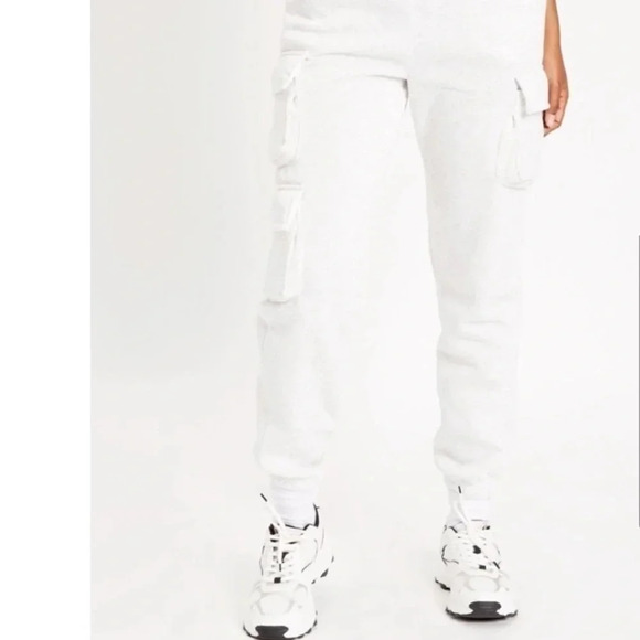 Rue21 white boyfriend cargo joggers - Picture 3 of 8
